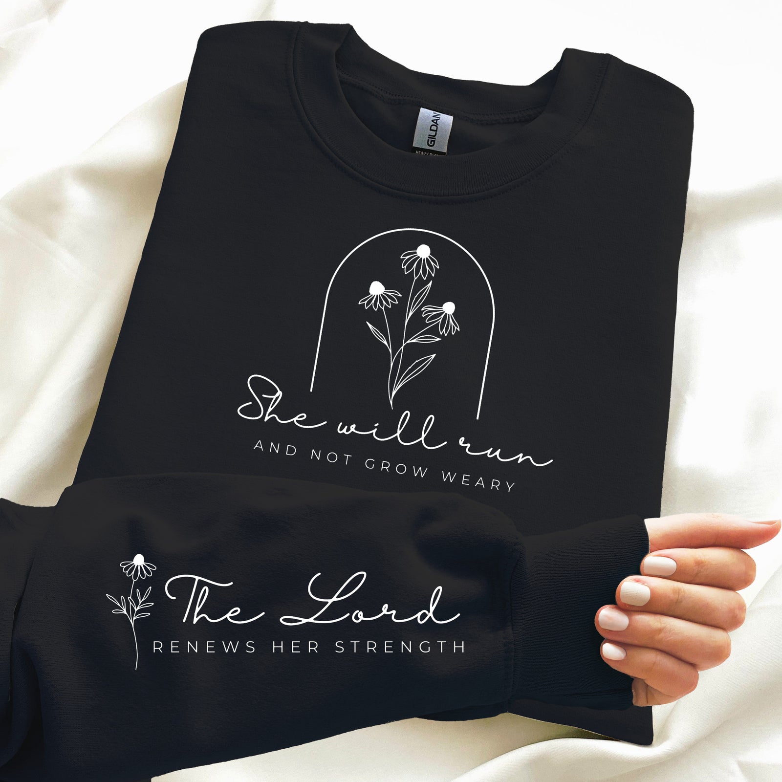 She Will Run Crewneck - Black